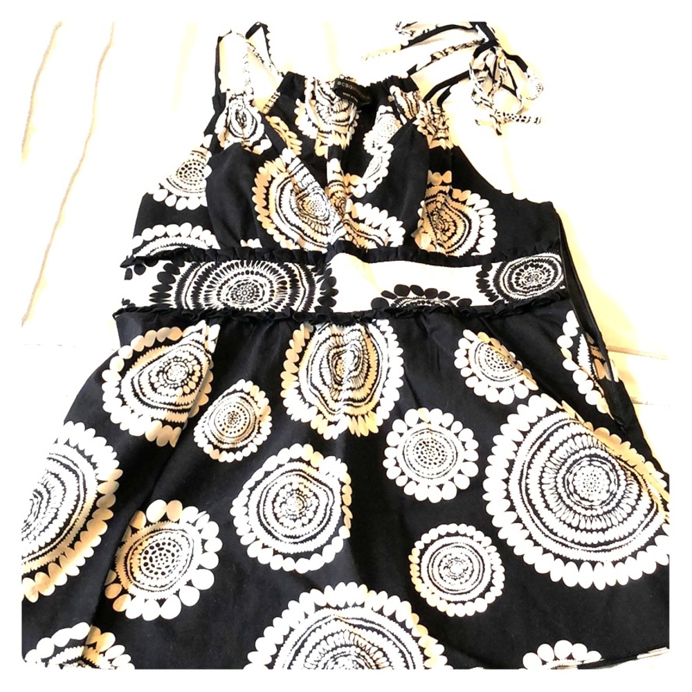 Sleeveless empire waist top
